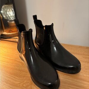 Old Navy Glossy Black Rain Boots